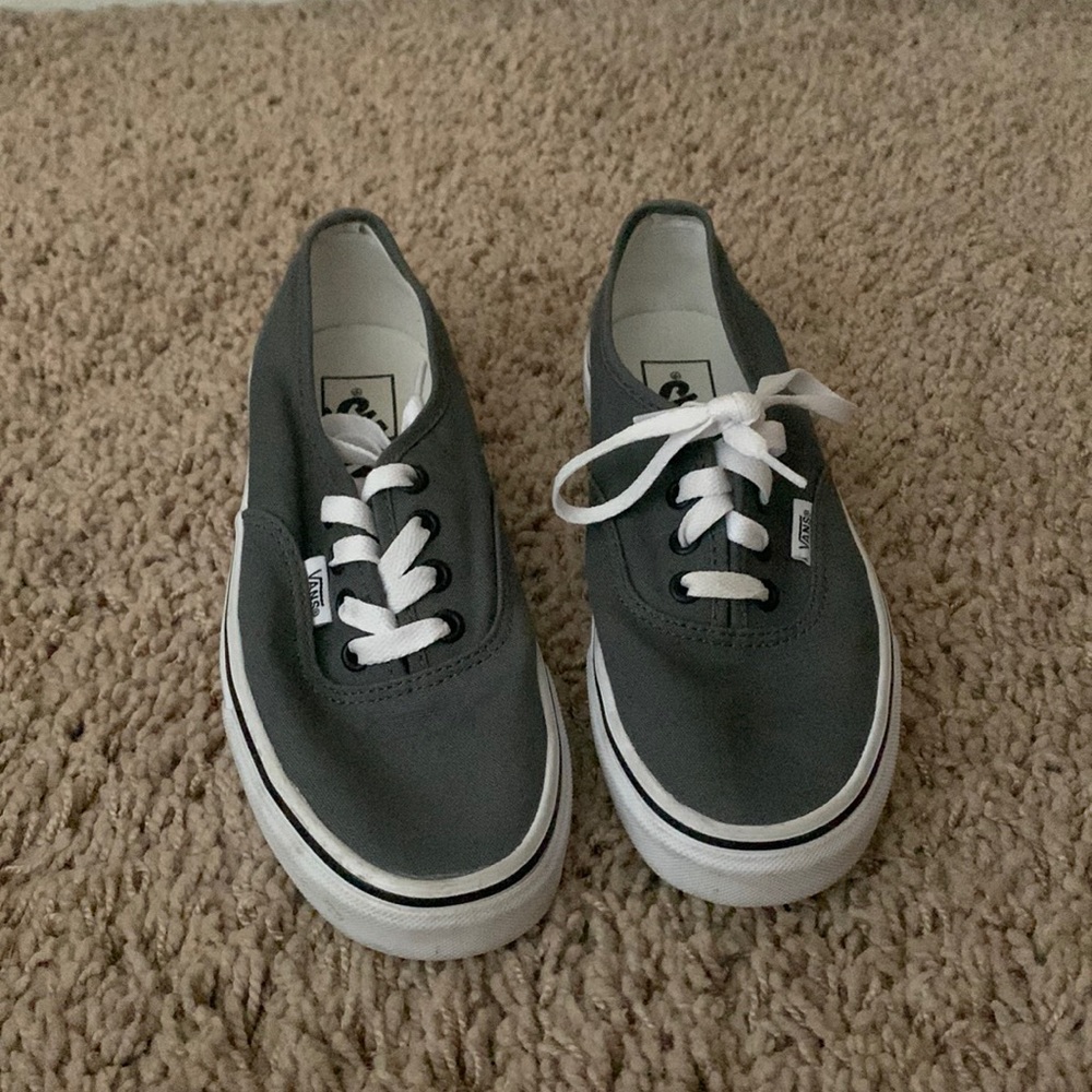 Boys size 5 vans